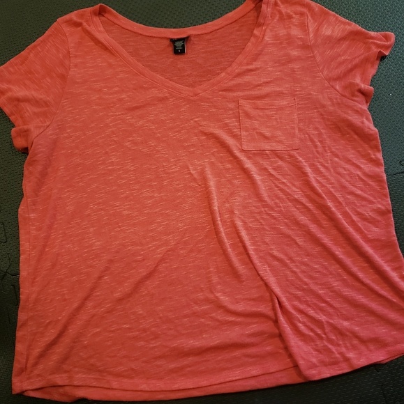 Soft Pink Pocket Tee - Picture 1 of 2